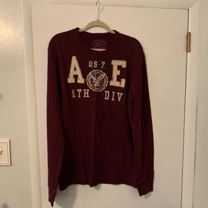 American Eagle Long Sleeve T-shirt
